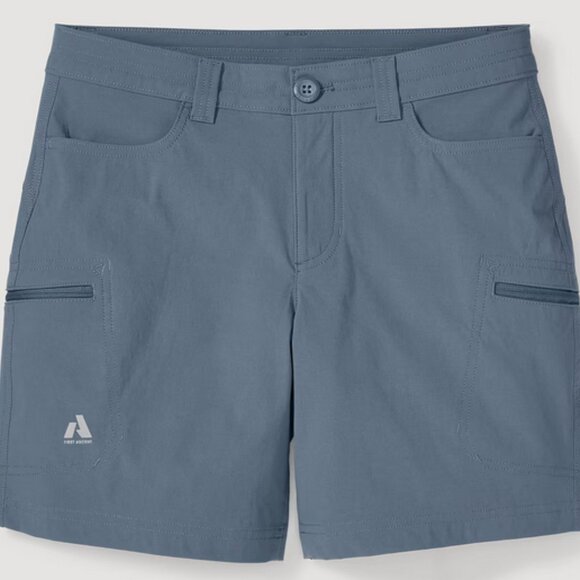 NWT Eddie Bauer Guide Pro Shorts Womens size 2 - Picture 1 of 4